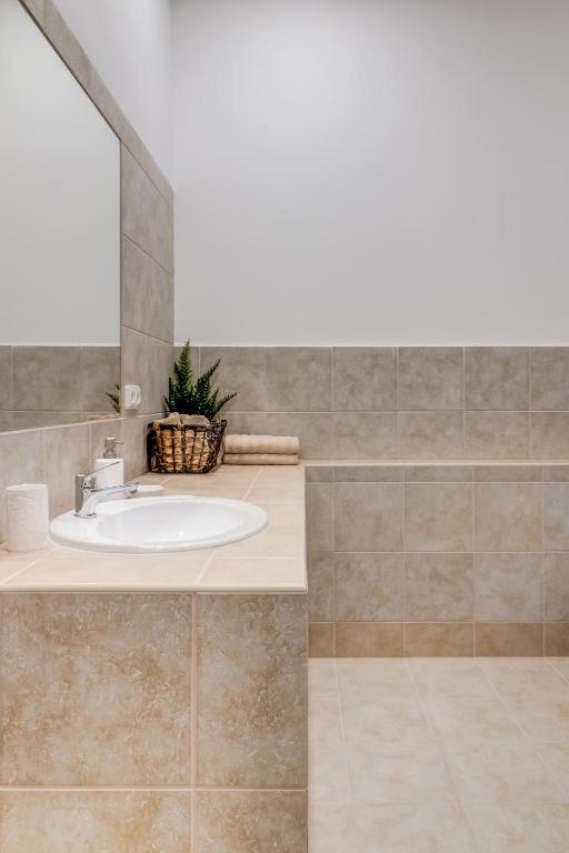 Studia Maxim Apartment Frydek-Mistek Bagian luar foto