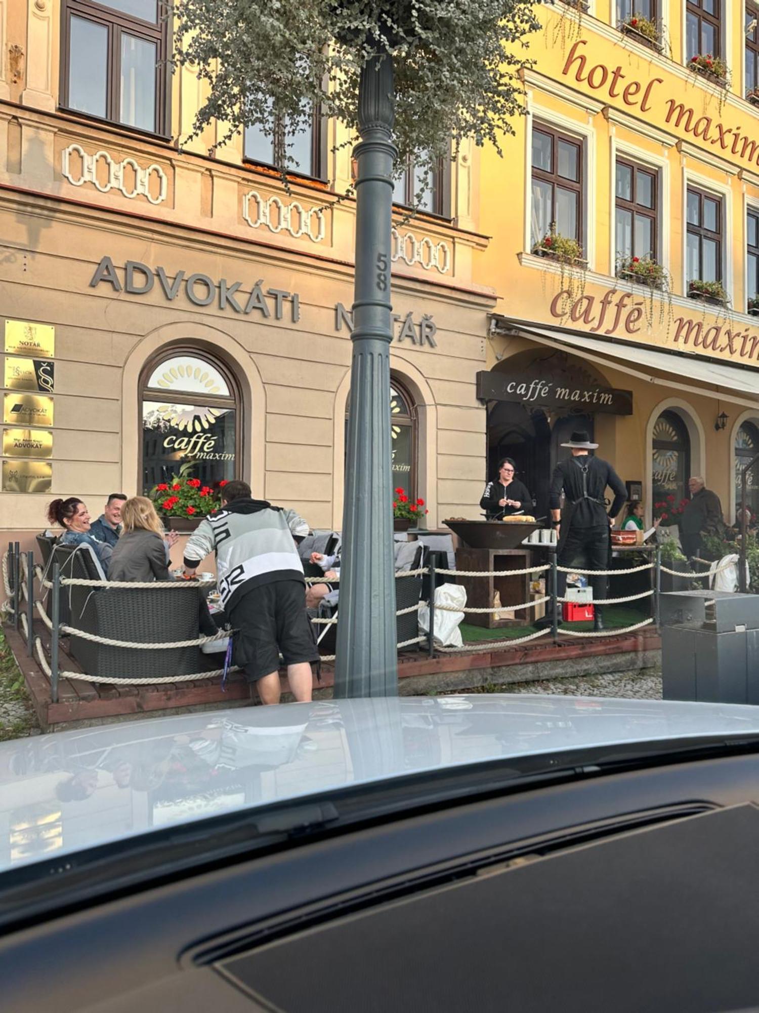 Studia Maxim Apartment Frydek-Mistek Bagian luar foto